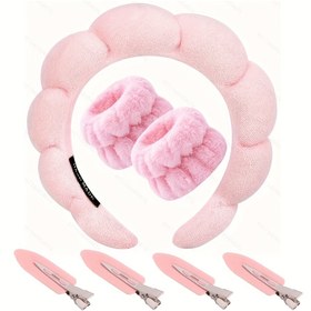 Resim Yüz yıkama için tasarlanmış, kaymaz saç tokaları, bileklik süngerleri ve yumuşak havlu kumaştan oluşan 7'li pembe spa kafa bandı seti. Makyaj ve cilt bakımı için ideal olan bu kabarık dolgulu kafa bantları, kalın ve kaymaz bir saç aksesuarı sağlayarak kadınlar için mükemmeldir. 