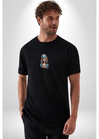 Resim Hippie Cesur Stil Dövmeli Kız Siyah Oversize Unisex Ön Orta Minimal Baskılı Tişört Siyah 
