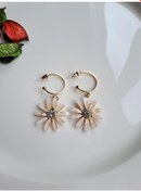 Resim Dali Shop Zirkon Taşlı Papatya Sallantılı Halka Küpe Gold 