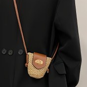 Resim Kadın Mini Dokuma Omuz Çantası, Crossbody Plaj Tatil Kova Çantası, Yama Casual Saman Çantası. 