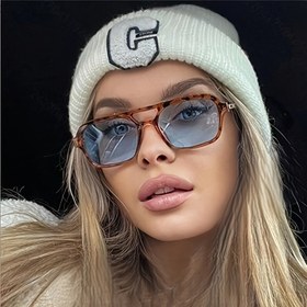 Resim 1 Adet Kadın Mavi Leopar Desenli Kare Metal Çerçeve Gözlük - Altın Tonlu Menteşeli, Hafif ve Dayanıklı Tasarım ile Günlük ve Resmi Kıyafetler İçin Dekoratif Moda Aksesuar 