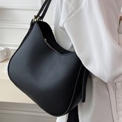 Resim Kadınlar için Minimalist Çapraz Vücut Çantası - Şık Siyah Fermuarlı Omuz Çantası, Günlük ve Profesyonel Kullanım İçin Çok Yönlü, Dayanıklı Polyester Astar, Küçük Çapraz Çanta 