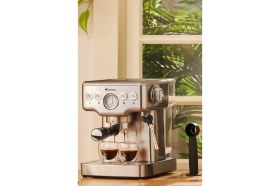 Resim Karaca Coffee Art 1353 Süt Köpürtücülü 20 Bar Basınçlı Espresso, Latte Cappuccino Americano Makinesi 