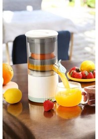 Resim Katı Meyve Sıkacağı Taşınabilir Usb Şarjlı Pratik Paslanmaz Çelik Bıçaklı Çok Renkli 