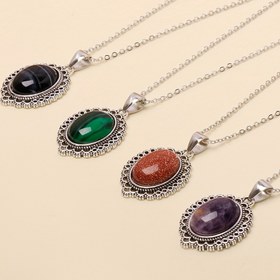 Resim Kadın Retro Oval Kolye Ucu - 4 Renk Seçeneği (Yeşil, Kırmızı, Mor) - Altın Tonlu Aksesuarlı Vintage Takı - Tüm Sezon Günlük ve Parti Kolyesi 