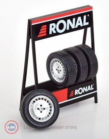 Resim 1:18 IXO Ronal Turbo Standlı Jant Lastik Seti 