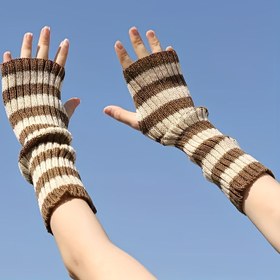 Resim Kadınların Renk Bloklu Çizgili Kol Isıtıcıları - Sonbahar ve Kış için Elastik Uyumlu Uzun Kollu Eldivenler, Çok Amaçlı Açık Parmak Tasarımı, Kahverengi ve Beyaz Çizgiler, Rahat Tarz, Isı Eldivenleri | Çizgili Desen | Dokulu 