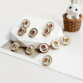 Resim 8 adet Şık Alaşım Düğmeler - Şortlar ve Elbiseler için Çok Yönlü, Yüksek Kaliteli Yuvarlak Metal Düğmeler, El Sanatları ve Moda Projeleri için İdeal, Moda Aksesuarı|Şık Düğmeler|Detaylı El Sanatları, Giysiler için Düğmeler 