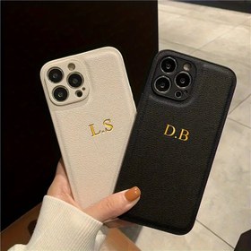Resim Kişiselleştirilmiş Özel İsim Harfleri Altın Renkli Letrö Desenli Yapay Deri Kılıf - iPhone 16 15 14 13 12 11 Pro Max için 3D Kabartmalı Gravür İşlem 