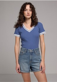 Resim Colin's Mom Fit Orta Bel Düz Kadın Light İndigo Denim Jean Şort 
