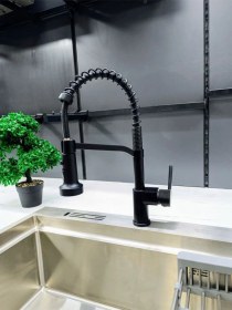 Resim Fleko Gümüş- Siyah Spring Mutfak İçin Uygun Aşağı Çekme 2 Fonksiyon Çıkışlı Mutfak Bataryası Siyah 