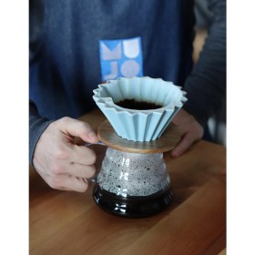 Resim Mujo Coffee V60 Ahşap Standlı Seramik Dripper Kahve Potu Seti Vol1 