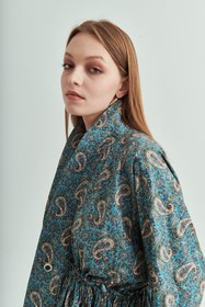 Resim Sadie and Dione Regal Paisley Charlotte Kimono Üst 