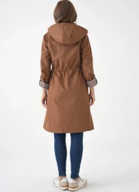 Resim Ayşo Clothes Kadın Rüzgar Ve Su Geçirmez Bondit Kumaş Çıkarılabilir Düğmeli Kapüşon Beli Tünelli Mevsimlik Trençkot Taba 