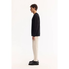 Resim AVVA Erkek Siyah Bisiklet Yaka Pamuklu Baskılı Regular Fit Sweatshirt A52Y1301 