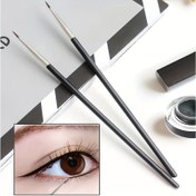 Resim Nylon Bristle Eyeliner Brush, Hassas, Kokusuz, Kaş Fırçası ile, Kolay ve Güzel Göz Makyajı için Uygun, Başlangıçlar için Uygun 
