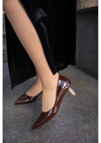 Resim Laminta Novas Rugan Taşlı Topuk Detaylı Kadın Topuklu Ayakkabı Akahve Rugan Acı Kahverengi 