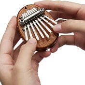 Resim 1 Adet El Yapımı 8 Tuşlu Başparmak Piyano - Taşınabilir Mini Masif Ahşap Parmak Arp, Başlangıç Seviyesi İçin Geri Dönüştürülmüş Ahşap Müzik Aleti, Seyahat Dostu Pratik Araç & Müzisyen Severler İçin Lüks Hediye (Doğum Günleri, Tatiller), Mini Piyano, Zanaatkar Tasarım, Kompakt Arp, Dayanıklı İşçilik, Küçük Harp, Tatil Hediyesi 