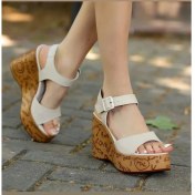 Resim Riboy Bej Cilt Dolgu Topuk Sandalet 