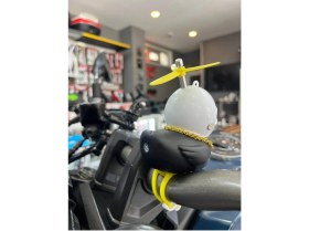 Resim Motobros Motosiklet Bisiklet Aksesuar Gidona Takılan ve Yapışabilen Civciv Süs Siyah 