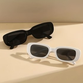 Resim Kadınlar ve Erkekler için 2 adet Retro Kare Moda Gözlük - Klasik Siyah ve Beyaz Plastik Çerçeve ile Dekoratif Lensler, Sokak Modası, Fotoğrafçılık, Partiler ve Festivaller için Mükemmel, Parti Aksesuarları, Festival Aksesuarları, Minimalist Gözlükler, Dayanıklı Gözlükler 