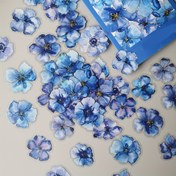 Resim 50 adet Mavi Çiçekli Dekoratif Etiketler - Scrapbooking, Günlükler, Planlayıcılar ve Parti İyilikleri için Sulu Gül ve Papatya Tasarımı - Kendinden Yapışkanlı Mat Bitiş, Karışık Renkler, Düzensiz Şekil, Günlük Süsleme | Çiçek Desenli Etiketler | Dayanıklı Plastik Etiketler, Sevimli Etiketler 