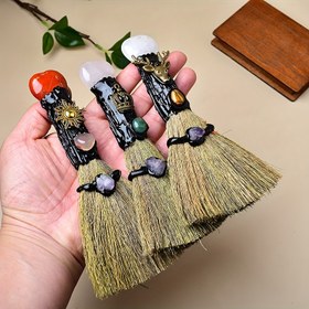 Resim 1 adet Yapay Kristal Kalp Şeklinde Büyülü Süpürge, Kuvars Cadı Süpürgesi Temizlik Taş, Cadılar için Hediye, Kristal Hediye, Cadılar Bayramı için 