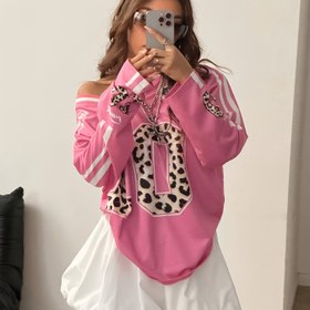Resim Kadınlar için Y2K Pembe Oversize V-Yaka Leopard Desenli ve 10 Numara Tasarım Tişört - Sevgililer Günü, Yılbaşı Partileri, İlkbahar/Sonbahar İkili Giyim İçin Katmanlı Sokak Stil Üstlüğü - Makinede yıkanabilir pembe & siyah hayvan desen partiyelik kıyafetler - Fitted Kollu Geniş Kalıplı İtibarla Casual'dan Party Wear’a Çevrilmeye Hazır Dijital Baskı Moda Top 