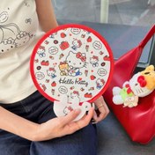 Resim Sanrio Hello Kitty Katlanır Yelpaze - Uçan Disk Şeklinde Taşınabilir Avuç İçi Fan & Yansımalı Fotoğraf Paneli, Kalpler ve Kirazlı Sevimli Hayvan Baskı Tasarımı, Yaz Kamp Seyahat Aksesuarları, Kadınlar & Gençler için Ins Tarzı Hediye, Eğlenceli Aksesuar, Hafif 
