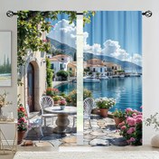 Resim 2 Adet Dekoratif Kapı ve Pencere Perdesi Seti, Bahar Çiçekleri ve Roma Sütunları ile Akdeniz Kıyı Şehrinin Bahçe Teras Manzarasını Sunar. Bu İtalyan Stili Çubuk Cepli Pencere Perdeleri, Yatak Odaları, Oturma Odaları, Ofisler, Mutfaklar, Kahve Dükkanları ve Tatil Evleri için Mükemmeldir ve Rahat Bir Atmosfer Yaratmak için İdealdir. Kurulumu Kolaydır ve Çubuk Dahil Değildir. 