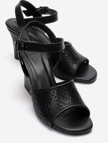Resim LuviShoes HERVON Siyah Cilt Kadın Dolgu Topuklu Ayakkabı 