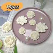 Resim 10 adet zarif ve yüksek kaliteli çiçek dekorasyonu, çıkarılabilir DIY ayakkabı tokaları ile ayakkabı üstleri için mükemmel. Plaj ayakkabıları ve bahçe ayakkabıları aksesuarları için ideal, günlük hediye için mükemmel. 
