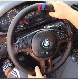 Resim Bmw E30 M Logolu Oto Deri Dikmeli Direksiyon Kılıfı 