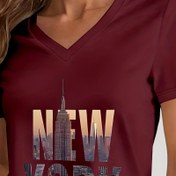 Resim Kadınlar için D20 Yazlık V-Yaka Günlük Tişört - New York City Skyline Grafik Baskı, Yüksek Esneklikli Nefes Alabilen Kumaş, Makinede Yıkanabilir, Siyah, Seyahat Kıyafeti, Şehir Stili, Yumuşak Kumaş, Rahat Gömlek 