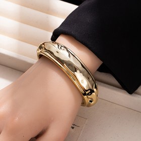 Resim Kadınlar için 1 adet cesur ve şık açık manşet bilezik - Çekiçli dokulu, plastik malzeme, günlük giyim ve partiler için mükemmel, çok yönlü aksesuar|Cesur moda aksesuarı|Ayarlanabilir Fi 