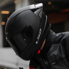 Resim LS2 Rapid 2 Mat Siyah Kapalı Kask Polikarbonat Malzemeden Nefes Alabilen Özellikler ile 1350 gr 
