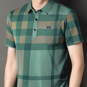 Resim Erkekler için Şık Ekose Golf Gömleği - Yazlık Dış Aktiviteler İçin Nefes Alabilen Kumaşlı Kısa Kollu Cepli, Yeşil/Mavi/Kahverengi Geometrik Desenli, Yarım Düğme Tasarımı, Golf Giyim | Şık Geometrik Desen | Makinede Yıkanabilir 