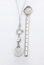 Resim biuti Ay Yıldız Çiçekli Metal Ayetel Kürsi Dualı Dikiz Ayna Süsü, Yeni Araba Hediyesi 