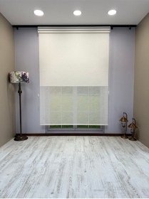 Resim Çift Mekanizmalı Beyaz Çizgili Desenli Tül Ve Beyaz Mat Stor Perde Beyaz 