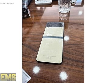 Resim Samsung Z Flip 3 İkinci El TR | 128 GB | Beyaz 