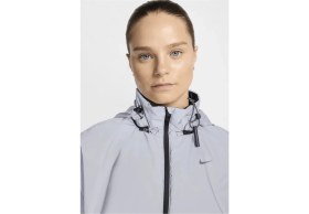 Resim Nike Kadın Run Division Therma-Fit Gri Yansıtıcı Hoodie Günlük Kullanımda Konfor Sağlayan Ceket 