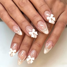 Resim 24 adet Orta Boy Fındık Basma Tırnak ile İnci Fransız Uçlu Pembe Sahte Tırnak Kadınlar için Tam Kapak Bowknot Sahte Tırnak 