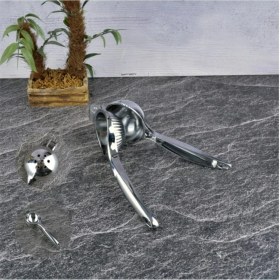 Resim Metal Limon Sıkacağı, Şık ve Dayanıklı, Gümüş Renk, Kaliteli Mutfak Aksesuarı 