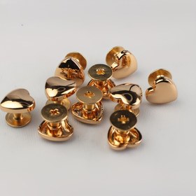 Resim Sahte deri için 10 mm kalp şeklinde metal arka perçinli çivilerden oluşan 5 set, Vidalı Çivi El Çantası Alt Koruma Ayak Çanta Metal Düz Başlı Çivi Cüzdan DIY El Çantası Ayak Tırnağı ile Vidalı, Metal Düğme Perçin Sahte Deri El Sanatları Donanım Aksesuarları, Chicago Vida Arka Perçin Cüzdan Ayak Tırnağı, DIY ile Perçin Vidası Kova Kubbe Civata Düz Başlı Vida Punk Metal Tırnak Bez Toka Valiz Elbise /Çanta/Ayakkabı 