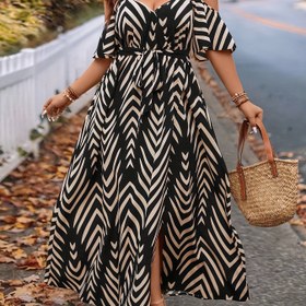 Resim Artı Boyutlu Kadınlar için Omuzdan V-Neck Maxi Elbise, Ruched Bel & Yüksek-Düşük Etek - Siyah & Beyaz Chevron Baskı, Kısa Kollu, Yaz Plaj Tatili Elbisesi ile Hasır Çanta, Plaj Elbiseleri, Tatil Kıyafeti, Akışkan Kumaş 