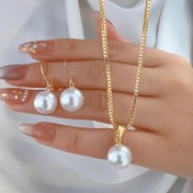 Resim Şık bir vintage takı seti, 3 parçalı moda minimalist kolye ve küpelerden oluşuyor. Kadınlar için altın rengiyle tasarlandı, günlük kullanım, partiler ve Sevgililer Günü hediyeleri için mükemmel. 