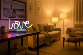 Resim Neon Işıklı LOVE Yazılı Masa Lambası (Pil + USB) 