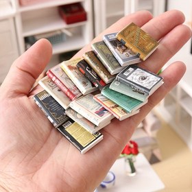 Resim 10 Adet Karışık Minyatür Simülasyon İngiliz Kitapları, 1:12 Bebek Evi Aksesuarları İçin Uygun, DIY Mobilya Modelleri, Dekorasyon, Noel, Yeni Yıl, Sevgililer Günü, Paskalya, Sayfa Çevirme Yok Olan Minyatür Simülasyon İngiliz Kitapları 