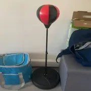 Resim Ayarlanabilir Hızlı Boks Topu Seti ve Eldivenler - Dayanıklı PVC, Cadılar Bayramı, Noel, Şükran Günü ve Yeni Yıl Hediyeleri için Mükemmel - Kırmızı/Siyah, Boks Topu Takımı, Boks Topu Çantası, Spor Takımı 