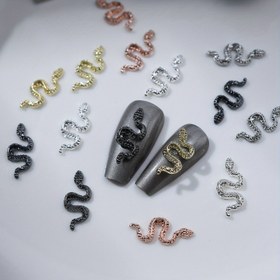 Resim 20 adet Metal Yılan Tırnak Süsleri, Kadınlar ve Kızlar için Tırnak Sanatı Aksesuarları Tırnak Takıları için Tırnak Sanat Malzemeleri 